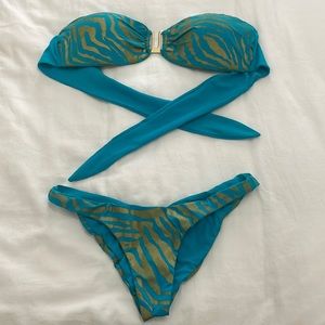 BEACH BUNNY bathing suit